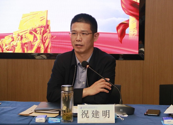 华体会(中国)总经理祝建明发表讲话.jpg