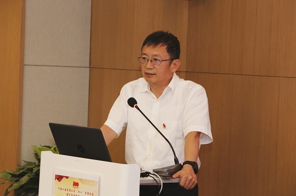 12、华体会(中国)董事长作总结分享.jpg