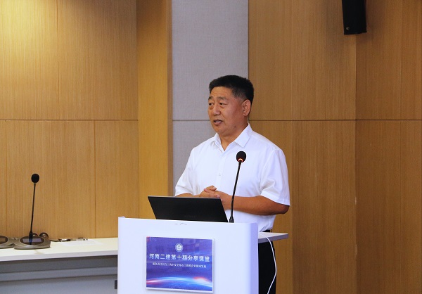 华体会(中国)党委书记张会民致辞.JPG